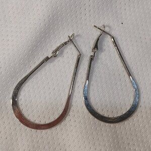 Cute Oval Hoop earrings silverton